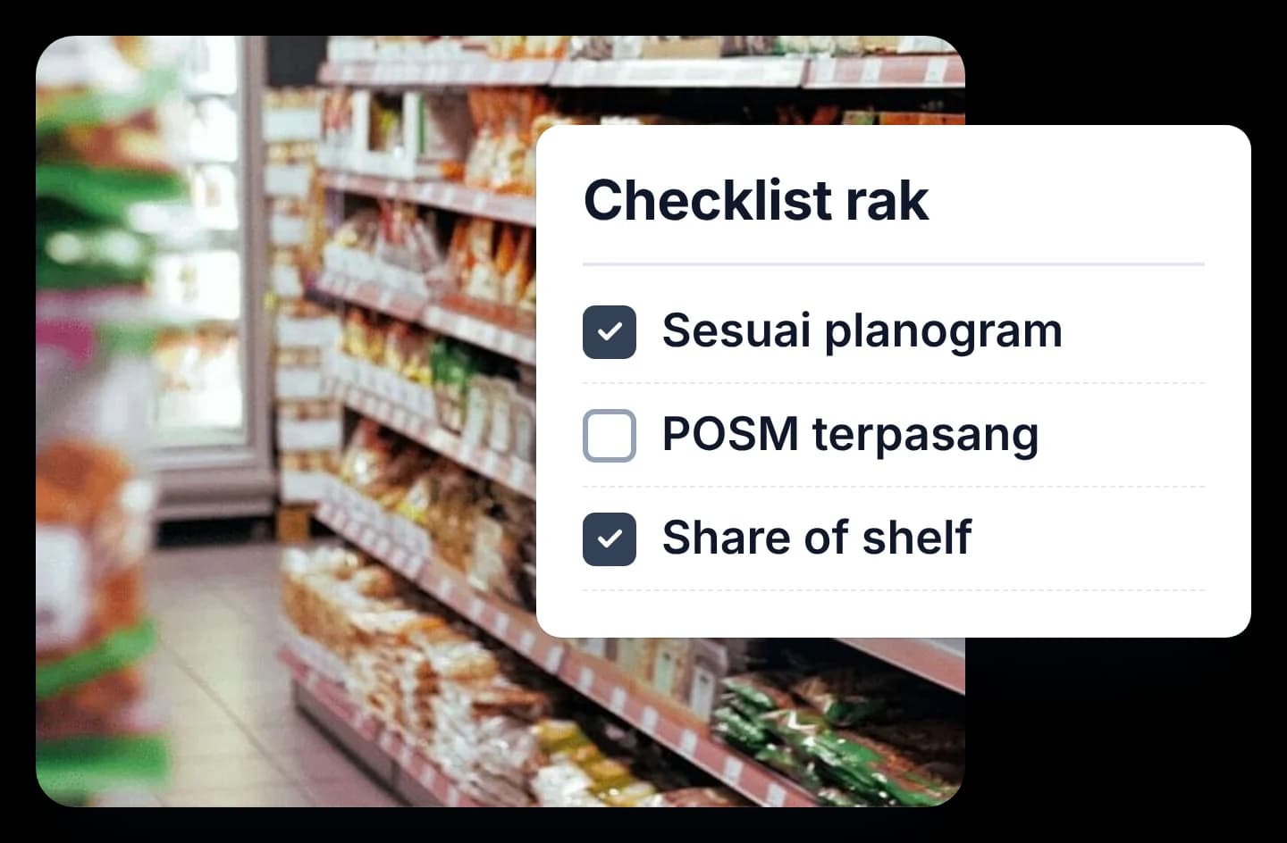 Checklist rak gaya kertas dengan kotak yang dicentang dan yang kosong, di depan lorong supermarket